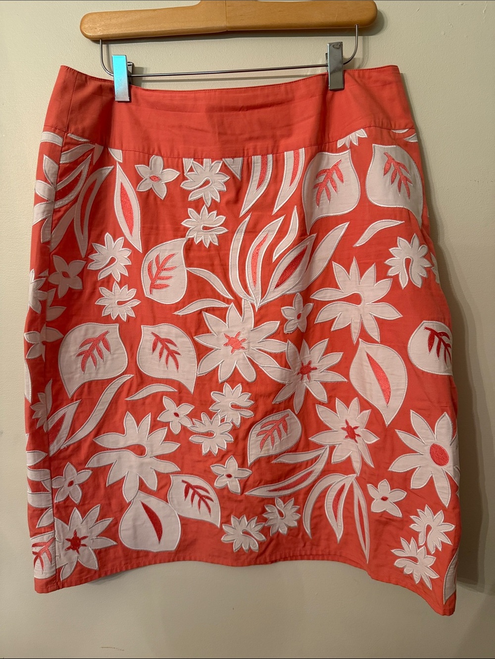 Liz Claiborne Coral Mini Skirt with White Floral Appliqué